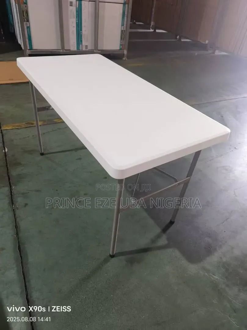 Foldable Plastic Table