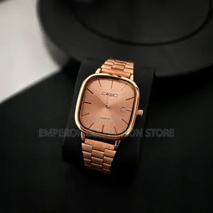 Casio Wristwatch + Free Box