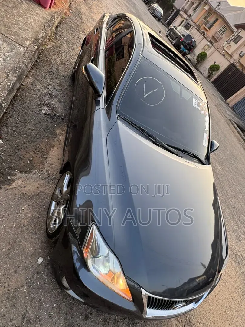 Lexus IS 2010 Gray