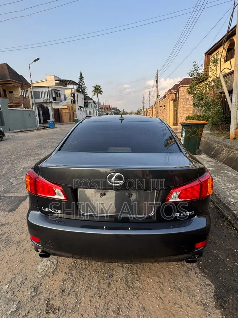 Lexus IS 2010 Gray