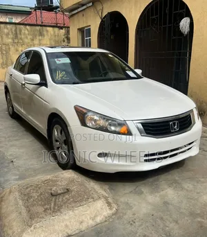Honda Accord 2009 White