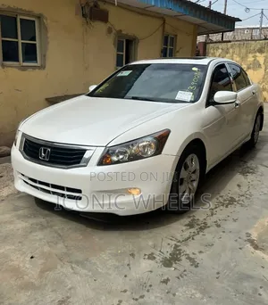 Honda Accord 2009 White
