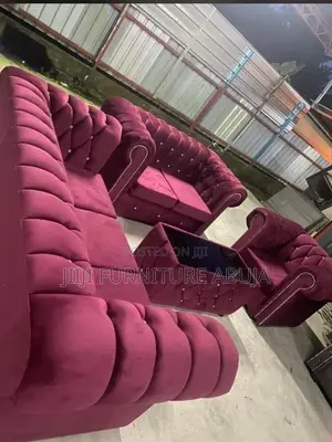 P Hand Sofa