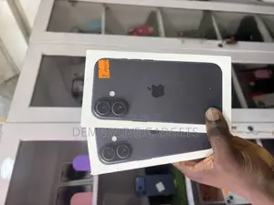 New Apple iPhone 16 128 GB Black