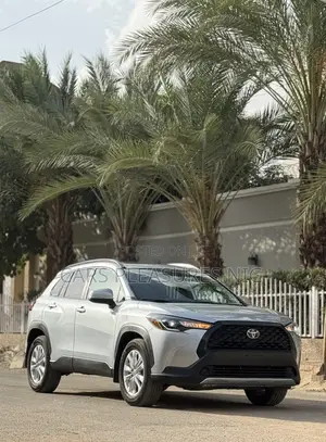 Toyota Corolla Cross 2024 Silver