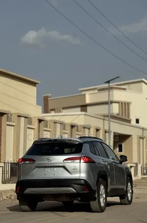 Toyota Corolla Cross 2024 Silver