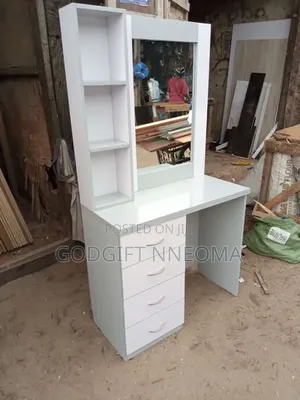 32inches X 5ft Dresser. Off White Colour