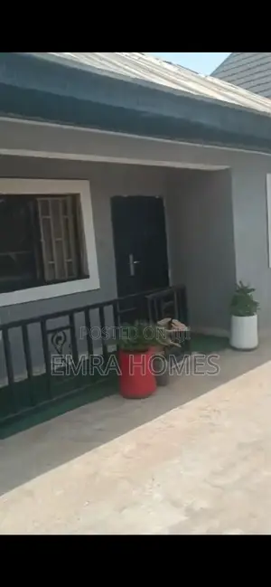 4bdrm Bungalow in Efab Estate, Life Camp for sale