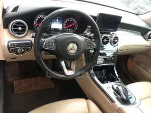 Mercedes-Benz GLC-Class 2017 Red