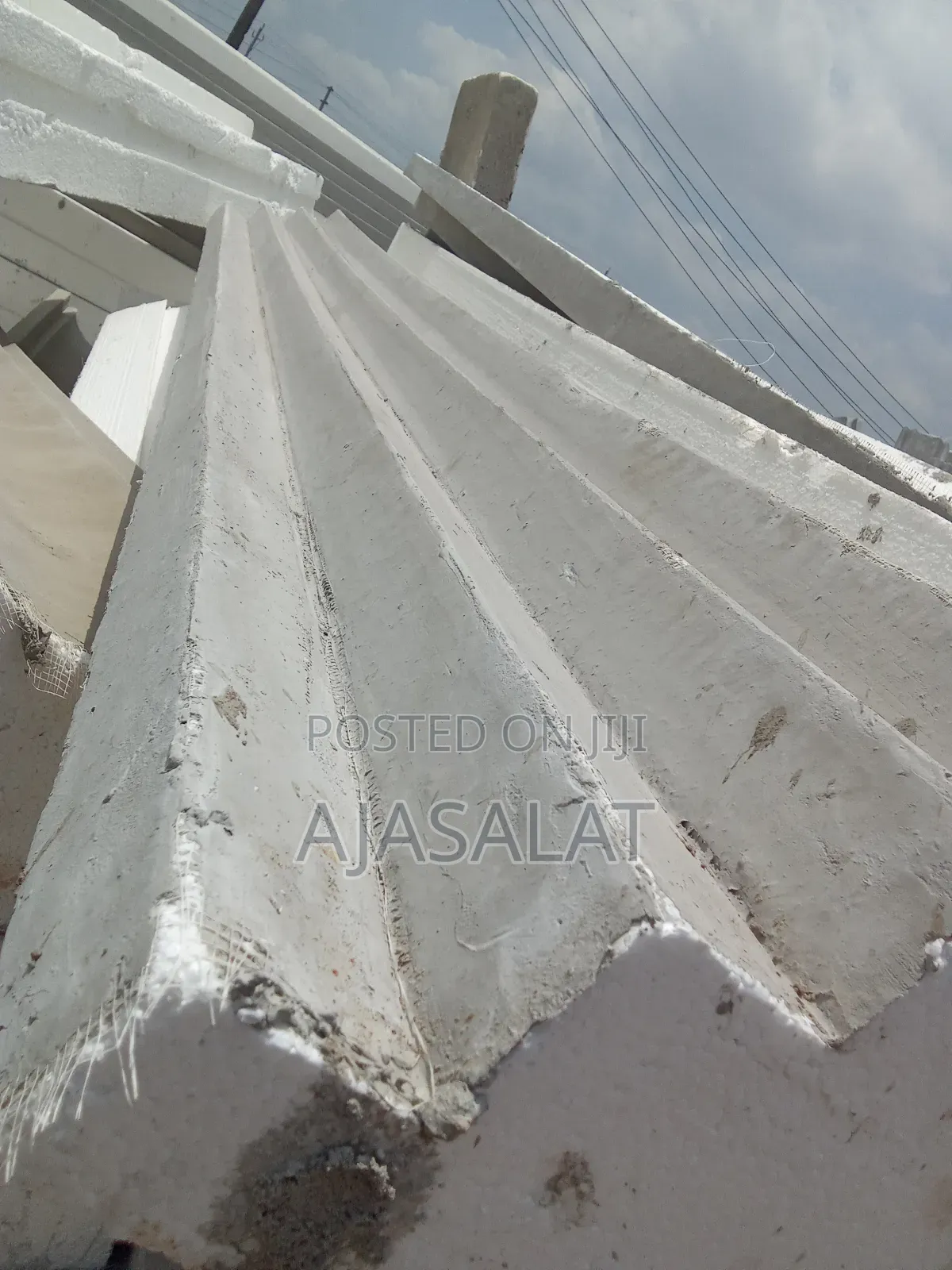 250 by 250 Polystyrene Parapet