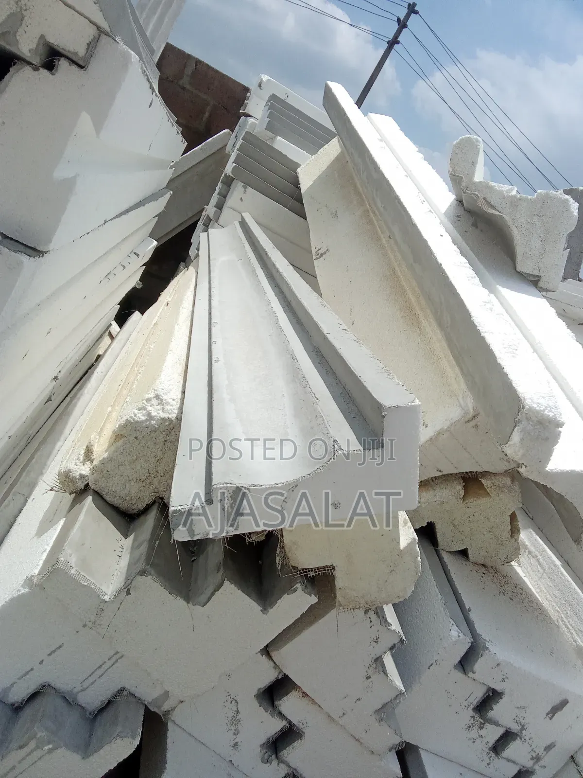 250 by 250 Polystyrene Parapet