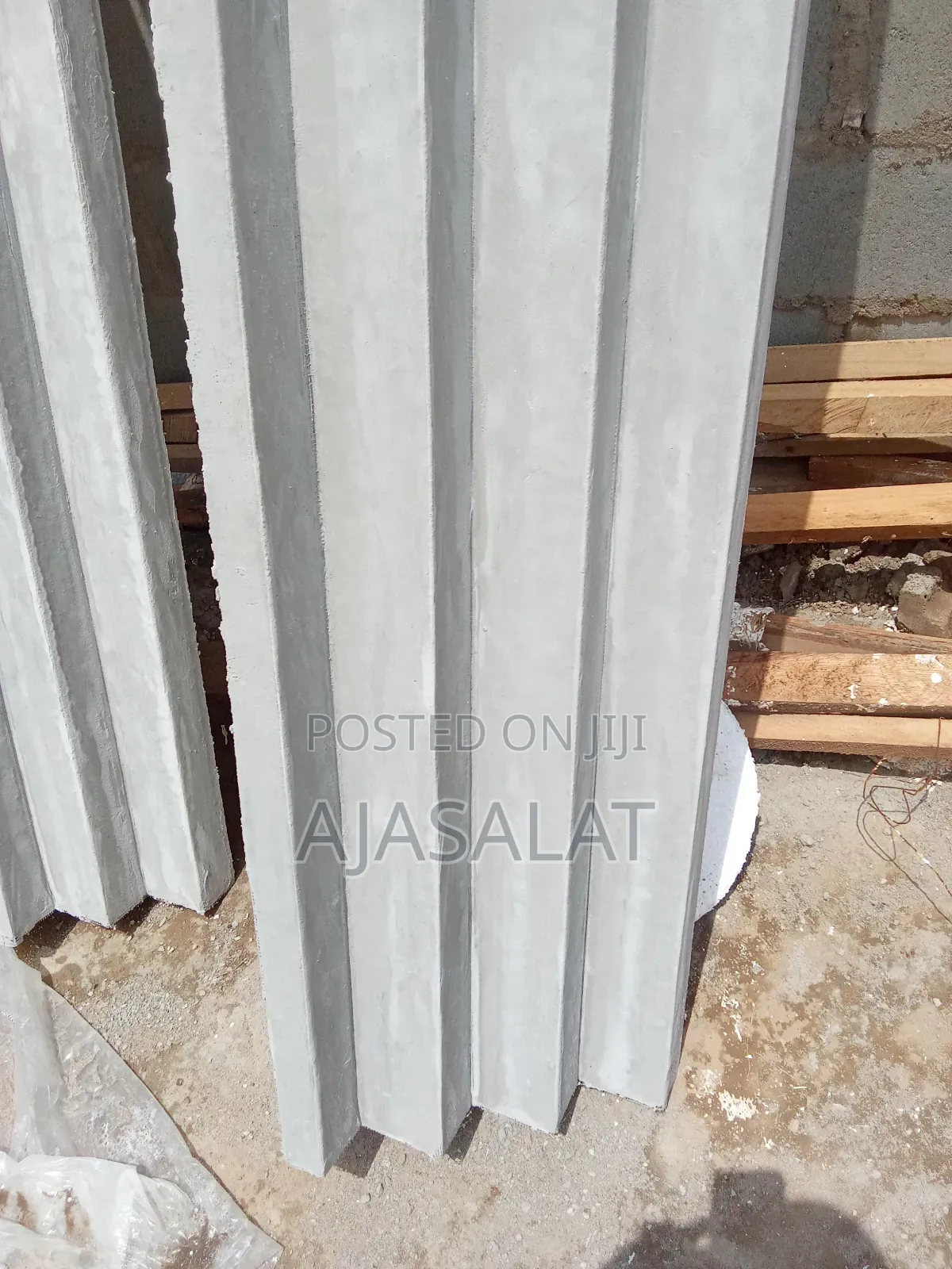 250 by 250 Polystyrene Parapet