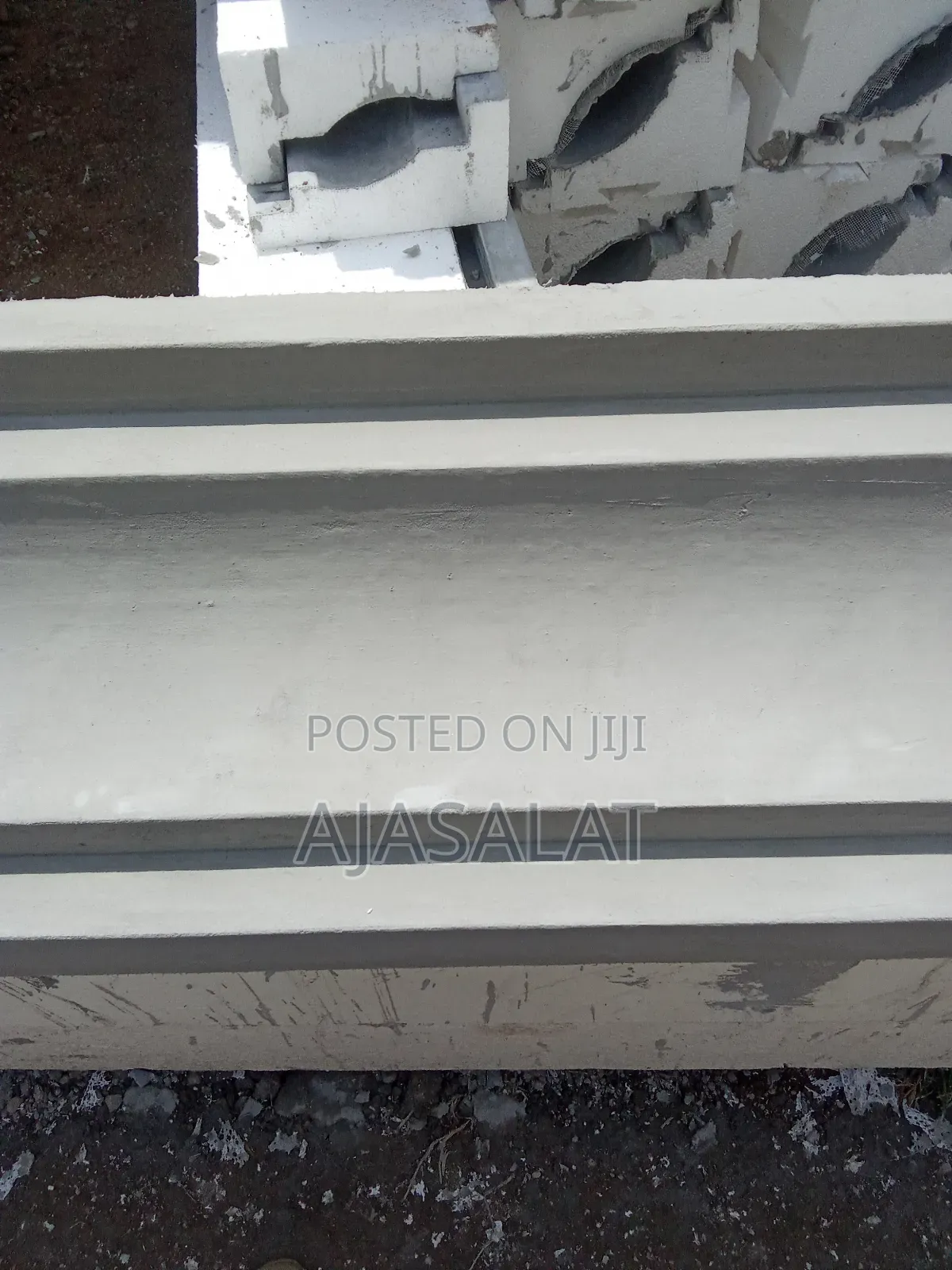 250 by 250 Polystyrene Parapet