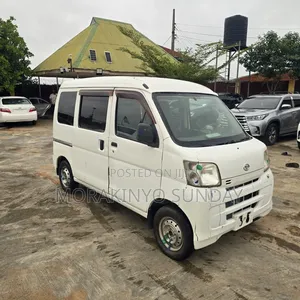 Daihatsu Hijet 2004 White