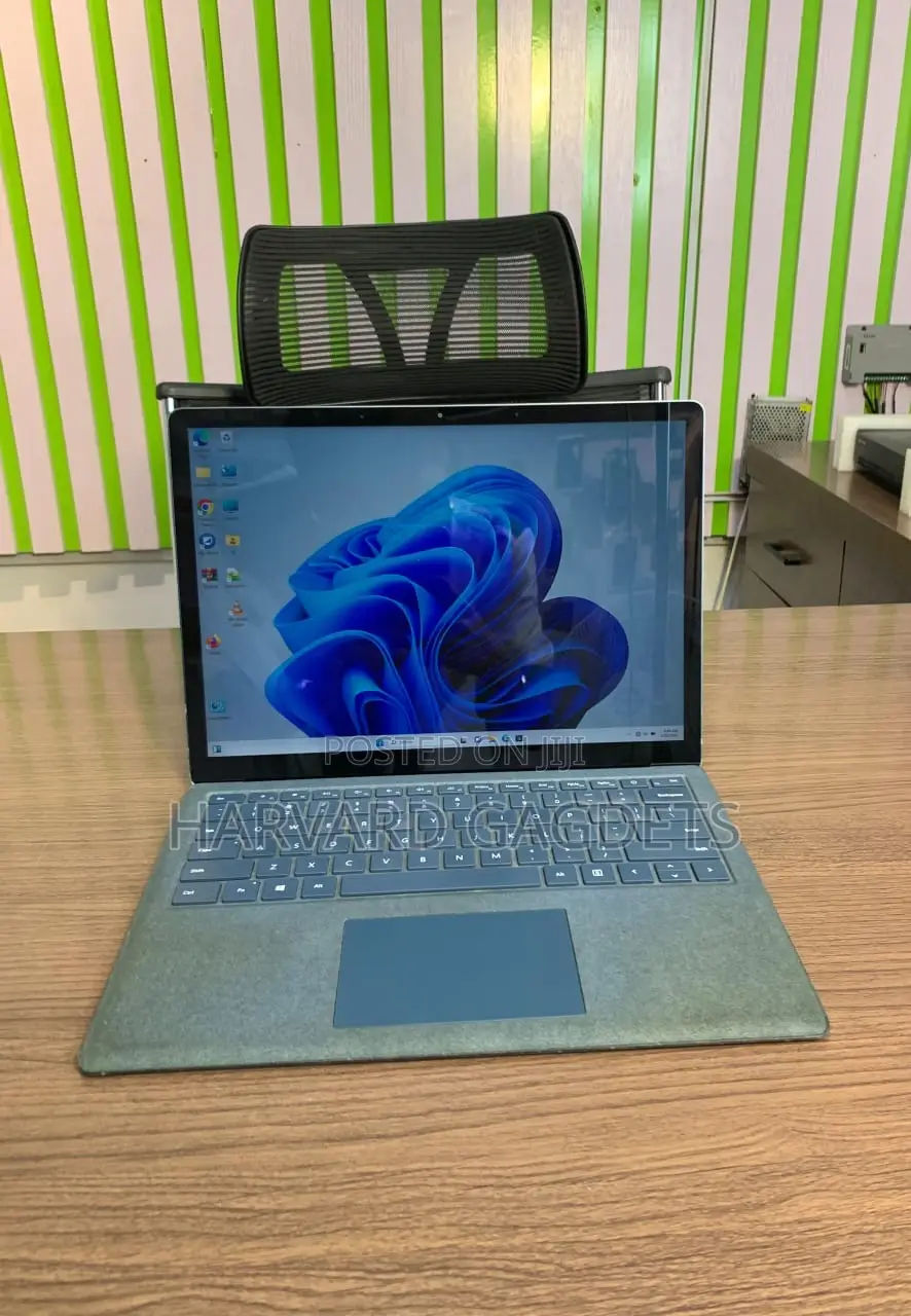 Laptop Microsoft Surface Laptop 8GB SSD 256GB
