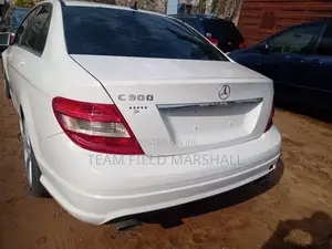 Mercedes-Benz C300 Luxury 4Matic Sedan AWD (3.0L 6cyl 7A) 2010 White