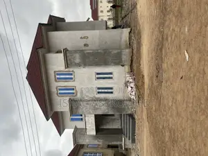 4bdrm Duplex in Kiami for sale