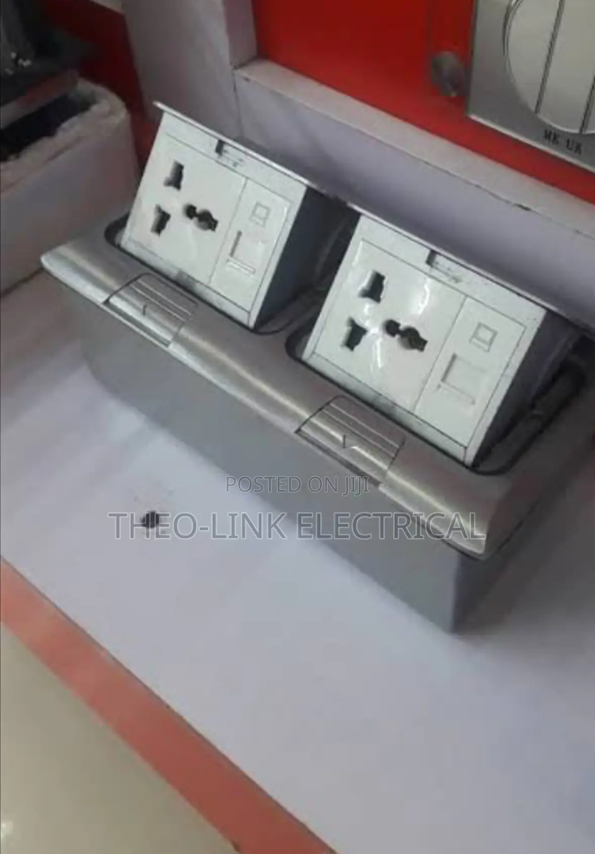Floor Socket Double