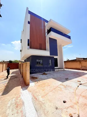 5bdrm Duplex in LSDPC Maryland Estate for sale