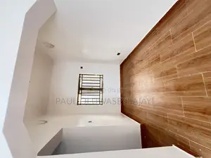 2bdrm Block of Flats in Area 1 for rent