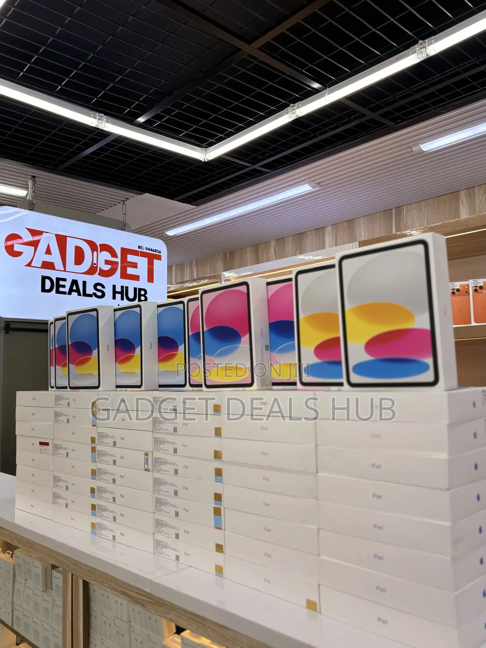 New Apple iPad (2025) 128 GB