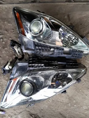 Headlights Lexus Is250 2008 Charger Type Set