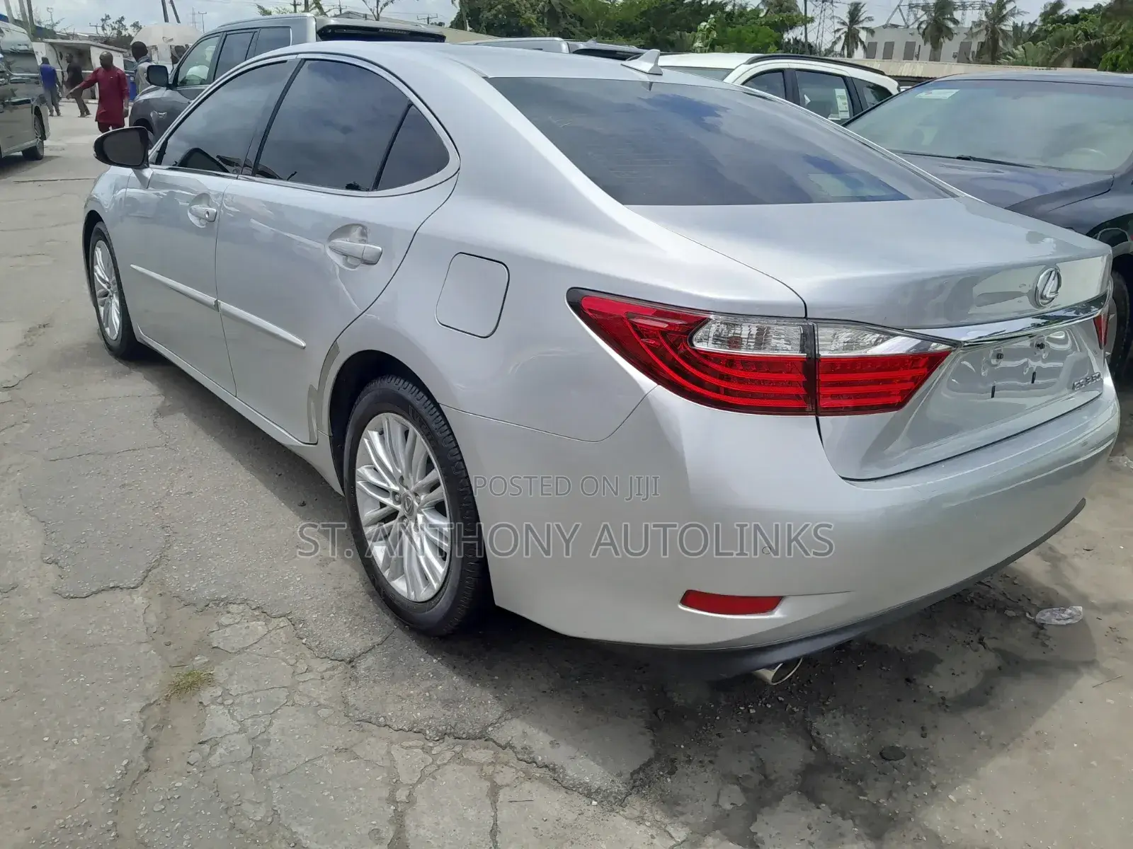 Lexus ES 350 FWD 2014 Silver