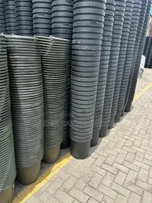 Buckets for Polish Raw Sealers