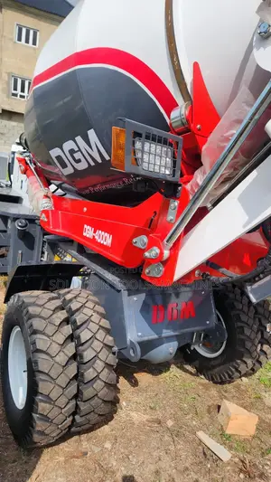 4cubic Selfloading Concrete Mixer