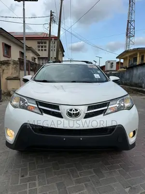 Toyota RAV4 Limited AWD (2.5L 4cyl 6A) 2013 White
