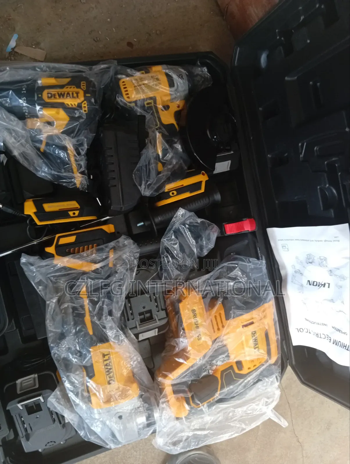 4 in 1 Dewalt Cordless Machine (Brushless