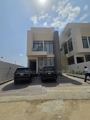 5bdrm Duplex in Lekki Phase 1 for sale