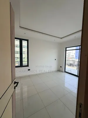 4bdrm Duplex in Lekki Phase 1 for rent