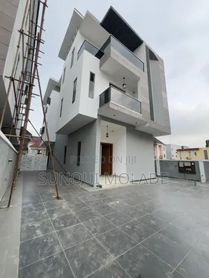 5bdrm Duplex in Ikeja Gra for rent