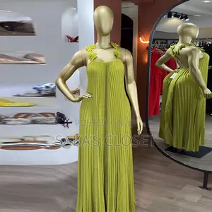 Armless Free Gown