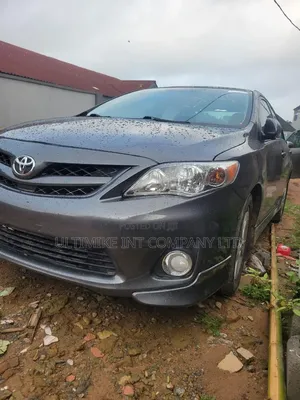 Toyota Corolla S 4dr Sedan (1.8L 4cyl 4A) 2013 Gray