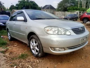 Toyota Corolla 2004 Silver