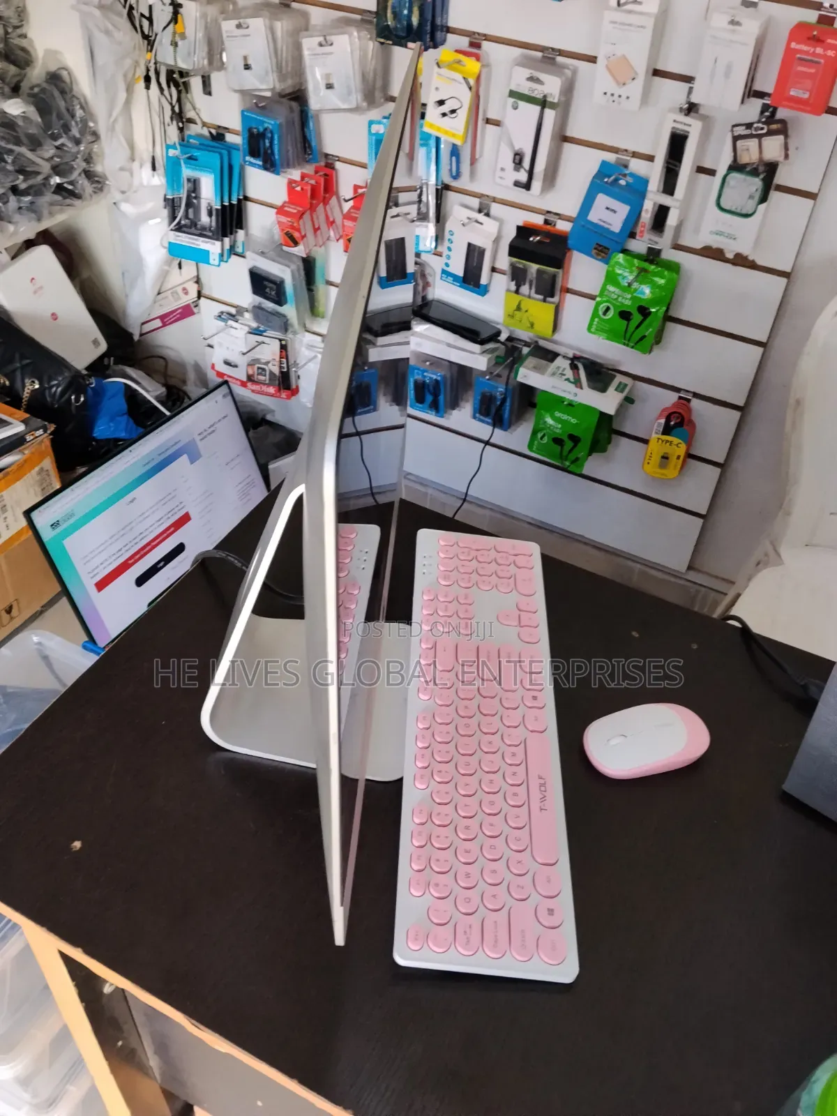 Desktop Computer Apple iMac 8GB Intel Core i5 SSD 750GB