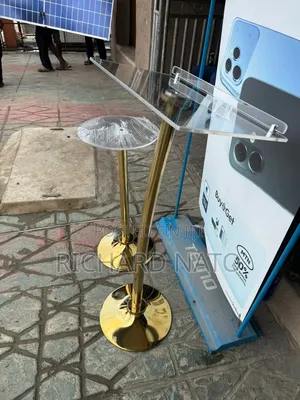Zeal Stand Golden Acrylic Single Pole Pulpit