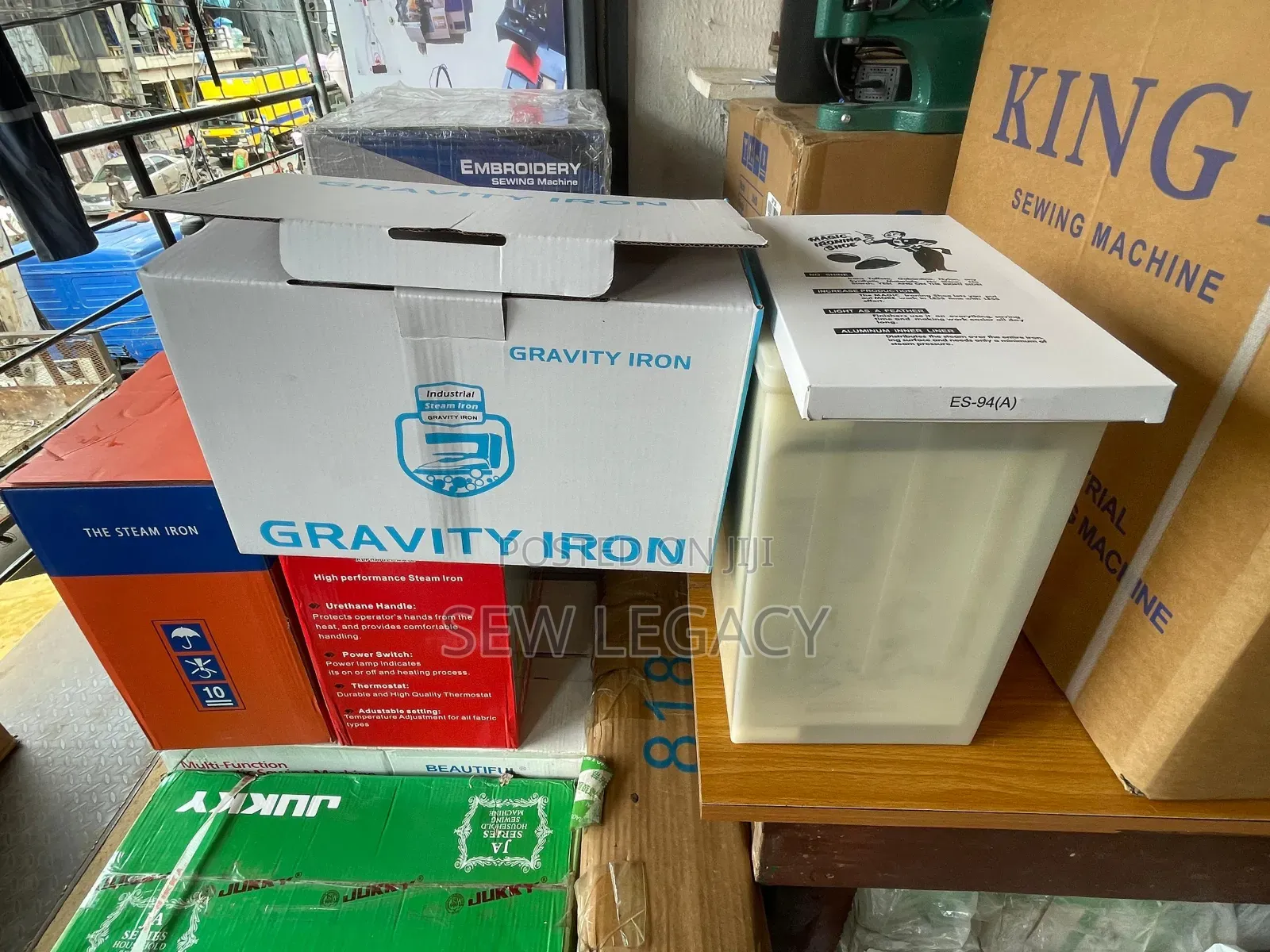 Gravity Steam Iron