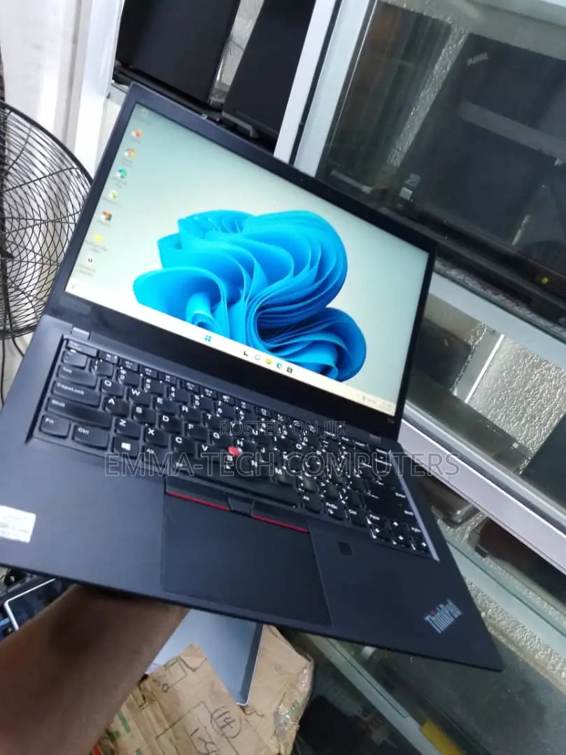 Laptop Lenovo ThinkPad T14 G1 8GB Intel Core i5 SSD 256GB