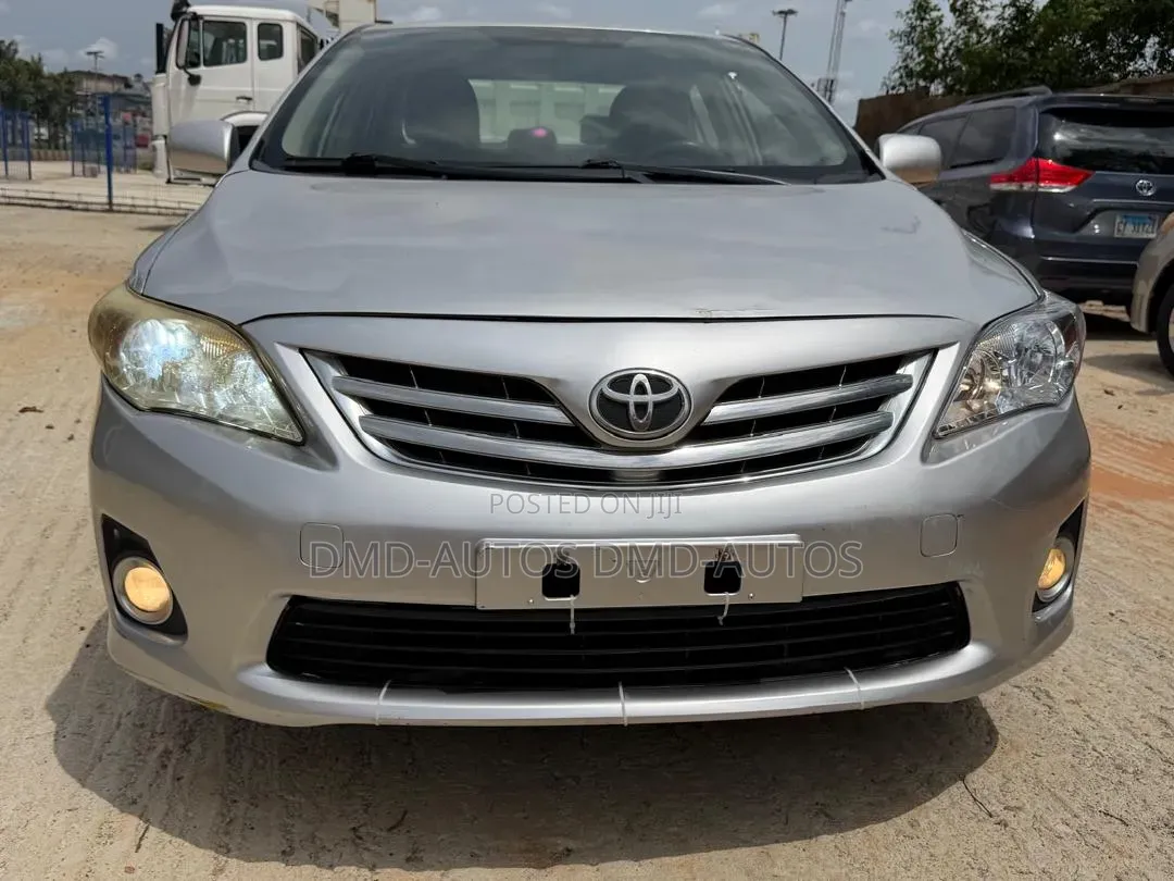 Toyota Corolla 2013 Gray