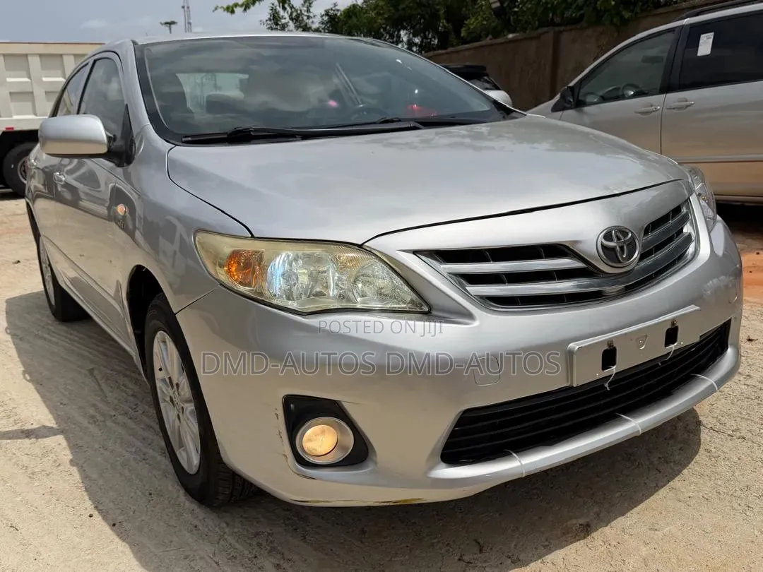Toyota Corolla 2013 Gray