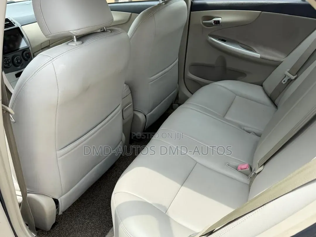 Toyota Corolla 2013 Gray