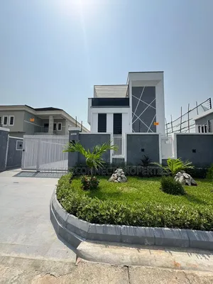 5bdrm Duplex in Lekki Phase 1 for sale
