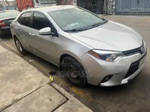 Toyota Corolla 2014 Silver