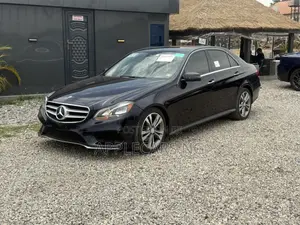 Mercedes-Benz E350 Base 4Matic Sedan AWD (3.5L 6cyl 7A) 2015 Blue