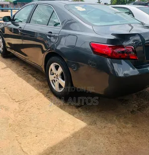 Toyota Camry 2009 Gray