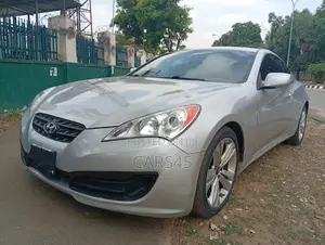 Hyundai Genesis 2012 Silver