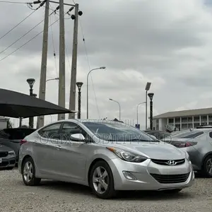 Hyundai Elantra 2013 Silver